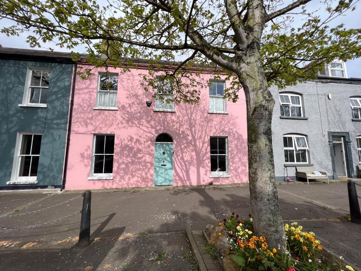 Unique Townhouse With Large Garden Down To The Sea Villa Killough Eksteriør bilde