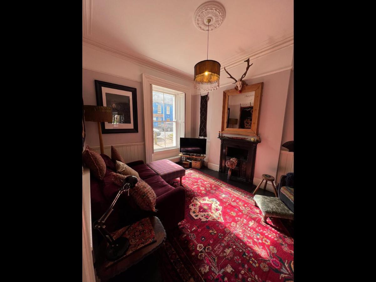 Unique Townhouse With Large Garden Down To The Sea Villa Killough Eksteriør bilde