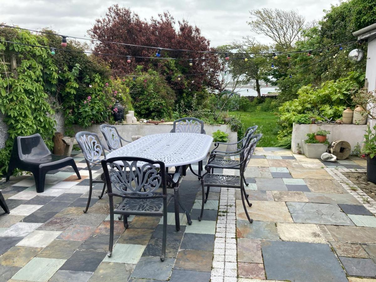 Unique Townhouse With Large Garden Down To The Sea Villa Killough Eksteriør bilde